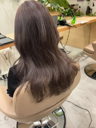 ロング カラー 💛🤍U too e’s 鎌倉🧸のヘアスタイル