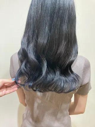 ロング 梅山 美侑のヘアスタイル