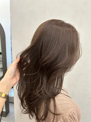 ミディアム カラー 🌷横浜/レイヤー /艶カラー🌷のヘアスタイル