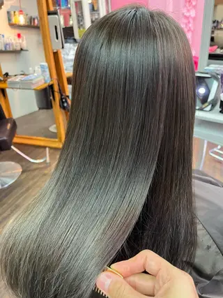 セミロング カラー パーマ ルミナスヘアー-LUMINOUS HAIR -所属・悩める癖毛の救世主✨ 🫧あべタクヤ🫧のヘアスタイル