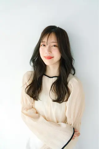 ロング 近藤 若菜のヘアスタイル