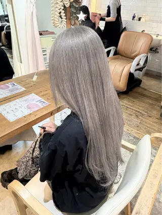 ロング カラー 木原 めいのヘアスタイル