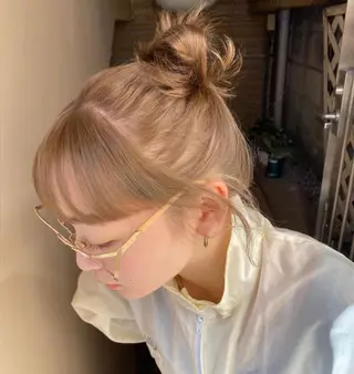 ロング カラー サキ🤍ハイトーン 🩰くびれ巻きヘアのヘアスタイル