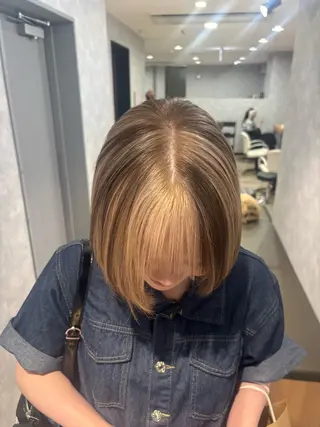 ショート 🌐NATSUMI 🌐【寒色カラー】のヘアスタイル