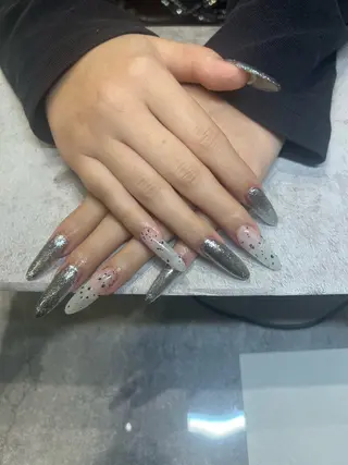 ネイル 田渕 美紀のネイルデザイン