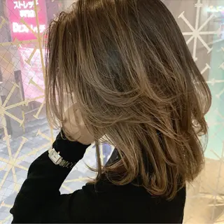 セミロング 指名支持率NO.1 スタイリストのヘアスタイル