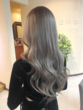 ロング 宮本 いぶきのヘアスタイル