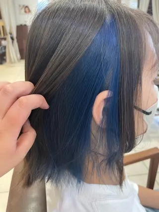 カラー HIKARI🐈‍⬛ レイヤー×デザインのヘアスタイル
