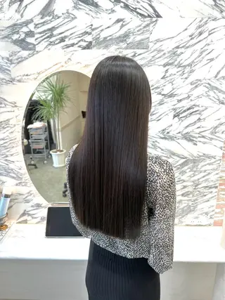 ゆうか ・髪質改善のヘアスタイル