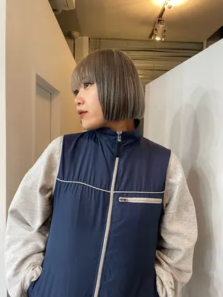 カラー VISION   aoyama所属・かがやしづ ⭐️ハイトーンのヘアスタイル