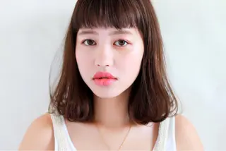 ミディアム パーマ 齋藤 咲のヘアスタイル
