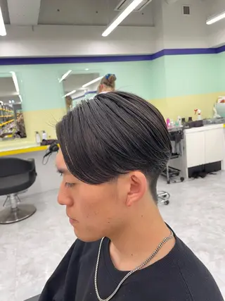 ショート パーマ ヘアアレンジ メンズ 艶カラー の達人のヘアスタイル