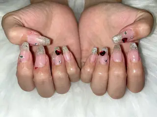 ネイル M Hのネイルデザイン