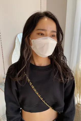 ロング カラー 永嶋 芽衣のヘアスタイル