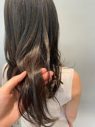 セミロング mira share salon所属・ブリーチカラー🐼 sayukiのヘアスタイル