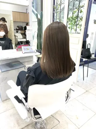 ロング 縮毛矯正＆ハイライト 特化　須永🐶のヘアスタイル