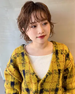 ショート パーマ 🎀大川 錬🎀 ブリーチなしWカラーのヘアスタイル