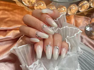 ネイル 23時まで❤︎韓国、 ワンホンネイルのネイルデザイン