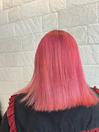 ミディアム カラー IVERA(旧 :  Lucia[ルシア])所属・有澤 茉唯のマツエク・マツパデザイン