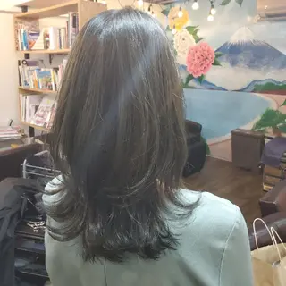 セミロング カラー フリーランス所属・韓国ヘア レイヤー くびれヘアMATSUのヘアスタイル