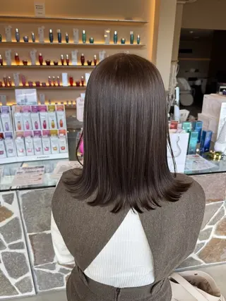 セミロング カラー 杉田 実来のヘアスタイル