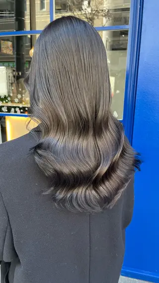 セミロング カラー ✨デザインカラー✨ ✂️kouki✂️のヘアスタイル