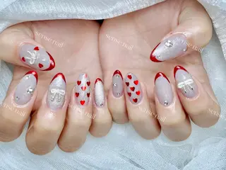 ネイル Kurieitibu 🍬Byu~tīのネイルデザイン