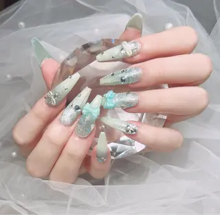 ネイル HaNa_ Noiranailのネイルデザイン