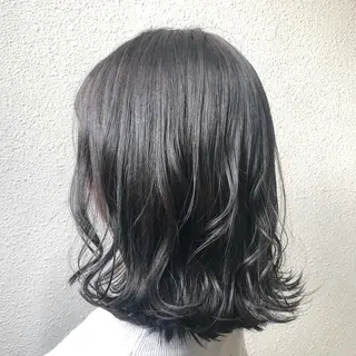 ミディアム カラー feery所属・中司 莉菜のヘアスタイル