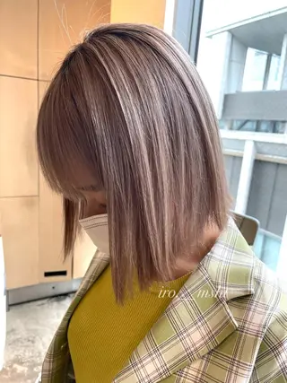 ミディアム カラー 本格韓国ヘア🇰🇷 【uni】キューさんのヘアスタイル