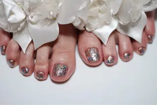 ネイル ママリンド　志村坂上店所属・しみ えんのネイルデザイン