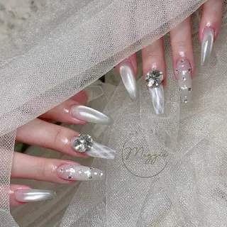 ネイル Maggie Nail🦩のネイルデザイン