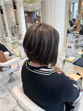 ショート 山下竣介 ヘアカラー専門美容師のヘアスタイル