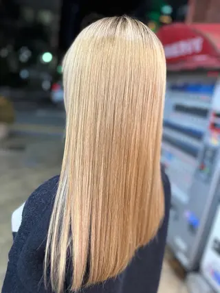 藤川 瑛梨奈のマツエク・マツパデザイン