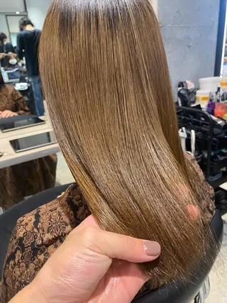 セミロング 髪質改善/縮毛矯正 レイヤー/松川匠のヘアスタイル