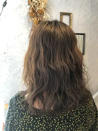 ミディアム パーマ 本多 美羽のヘアスタイル