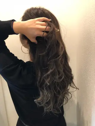 ロング 佐藤 真也のヘアスタイル