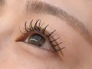 マツエク・マツパ Rich to 蒲郡店所属・牧野 心のマツエク・マツパデザイン