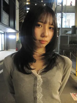 セミロング カラー ルカ/ ムードカット🍓のヘアスタイル