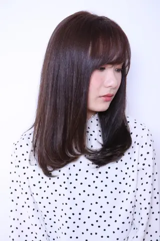 セミロング ✨ブリーチなし透明感 カラー✨ゆりかのヘアスタイル