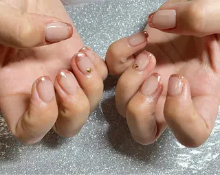 ネイル VIERU 🌈🎀💖のネイルデザイン