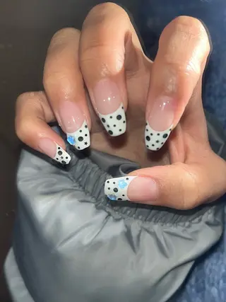 ネイル elen南越谷 Rina𖥔⋱のネイルデザイン