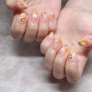 ネイル ネイルリボン 受付スタッフのネイルデザイン