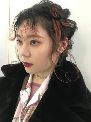 カラー pole/apartment所属・💓パーマ，💗 レイヤーカットのヘアスタイル