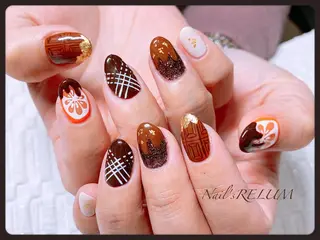 ネイル THECOLORS所属・近貞 莉奈のネイルデザイン