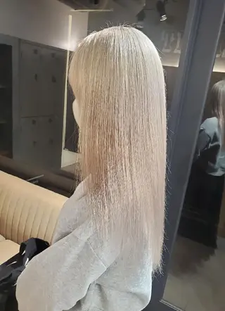 ロング ✨本日空きあります✨ 遠田コウヘイ🌟のヘアスタイル