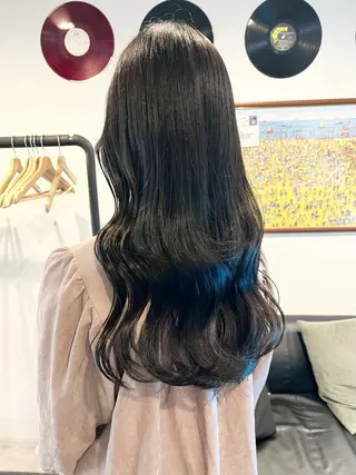 ロング 野尻 暖のヘアスタイル