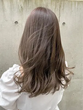 ミディアム カラー レイヤーカット /透明感カラー西田のヘアスタイル