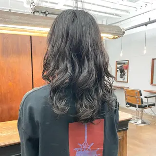 セミロング パーマ ✂︎ウルフ・ショート ✂︎MIKUNIのヘアスタイル