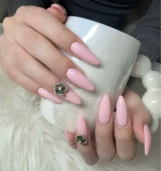 ネイル &ME makiのネイルデザイン